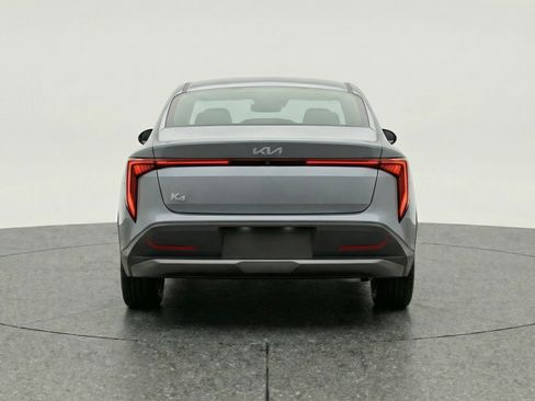 Used 2025 Kia K4 FWD image 7