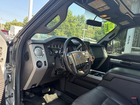 Used 2016 Ford F350 Lariat w/ Lariat Ultimate Package AWD/4WD image 21