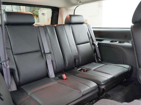 Used 2011 Chevrolet Suburban LTZ AWD/4WD image 13