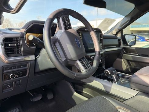 Used 2024 Ford F150 Lariat w/ FX4 Off-Road Package image 9