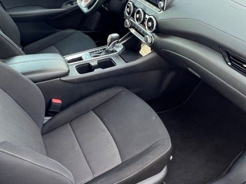 Used 2024 Nissan Sentra SV image 12