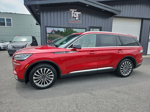 Used 2020 Lincoln Aviator Reserve w/ Equipment Group 201A AWD/4WD image 2