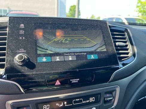 Used 2023 Honda Passport EX-L image 12