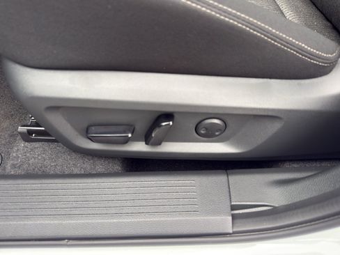 New 2026 Nissan Rogue SV w/ Cold Weather Package AWD/4WD image 15