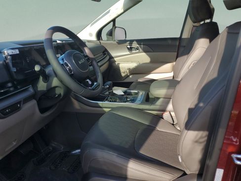 New 2026 Kia Carnival EX FWD image 18