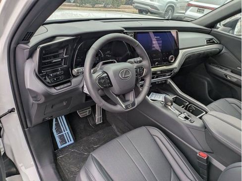 New 2026 Lexus TX 500h AWD image 12