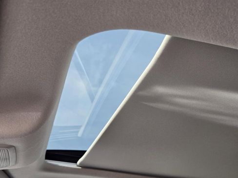 New 2026 Nissan Kicks SV image 17