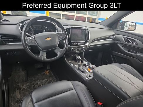 Used 2022 Chevrolet Traverse LT w/ LT Premium Package image 12
