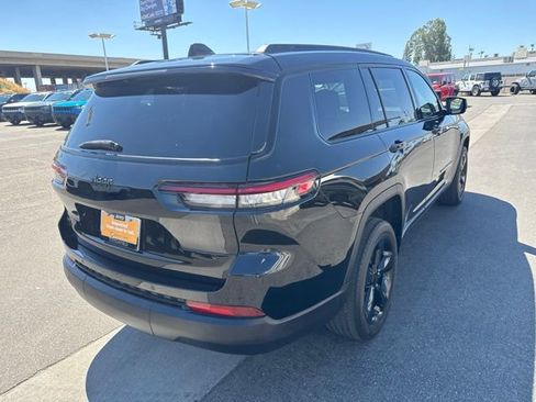 Certified 2023 Jeep Grand Cherokee L Laredo RWD image 6