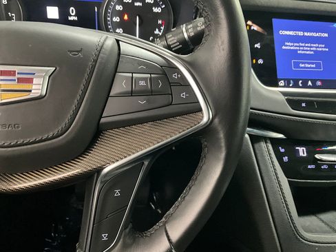 Used 2023 Cadillac XT5 Premium Luxury w/ Platinum Package AWD/4WD image 18