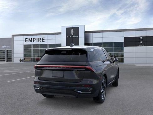 New 2026 Lincoln Nautilus Premier AWD/4WD image 8