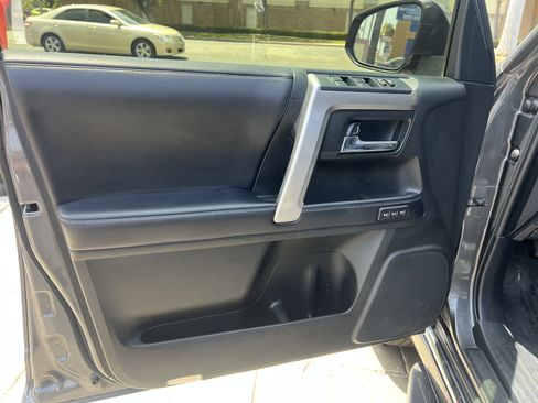 Used 2019 Toyota 4Runner Limited RWD image 11