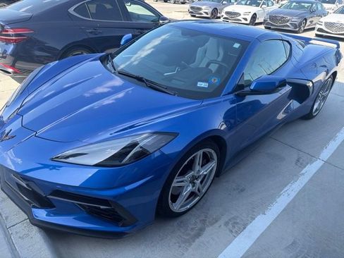 Used 2022 Chevrolet Corvette Stingray Preferred Cpe w/ Z51 Performance Package RWD image 1
