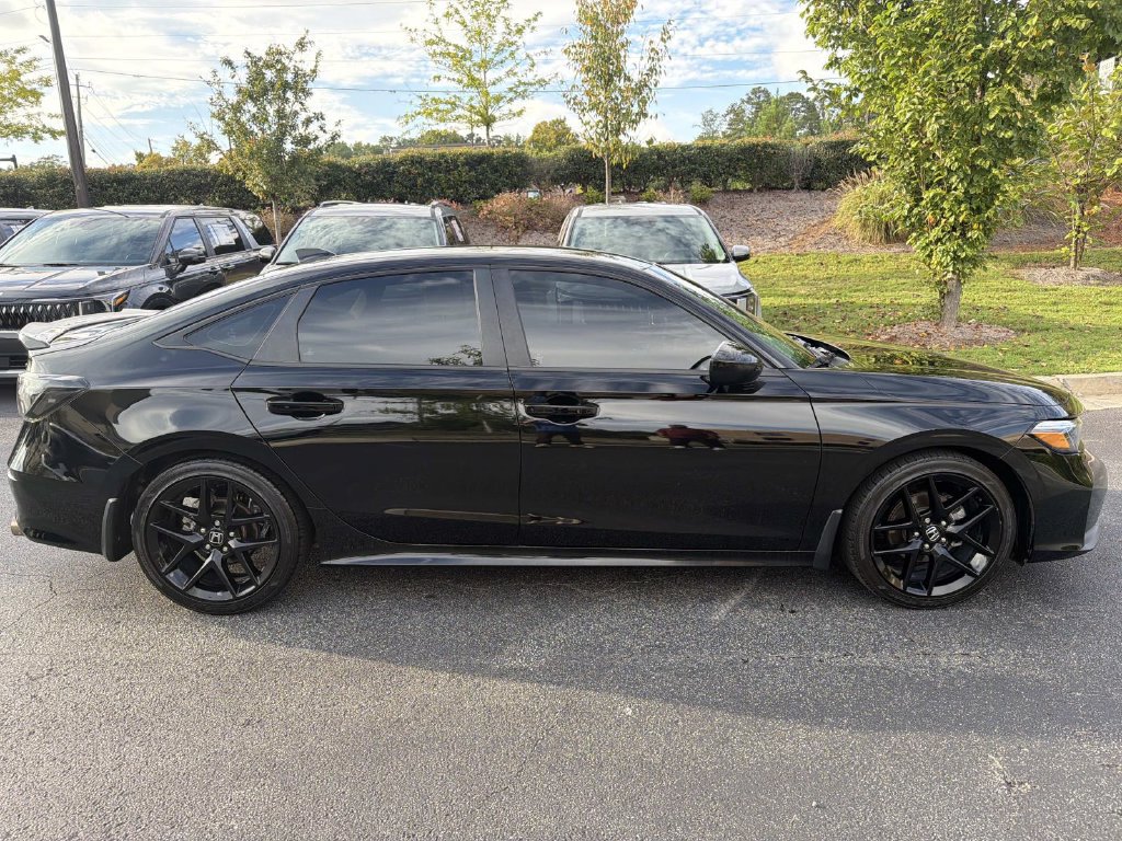 Used 2025 Honda Civic Sport image 2