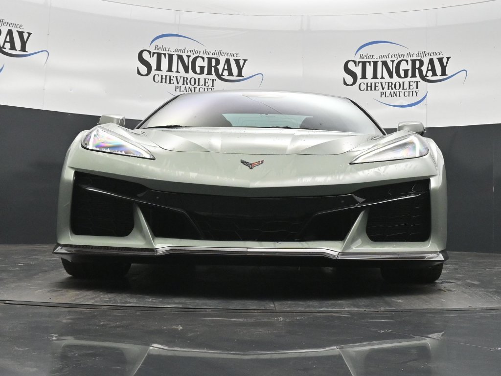 Used 2024 Chevrolet Corvette Z06 w/ Stealth Interior Trim Package RWD image 27