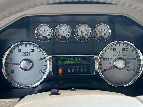 Used 2009 Ford F250 Lariat image 22