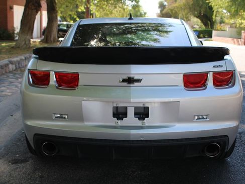 Used 2010 Chevrolet Camaro SS w/ RS Package image 5
