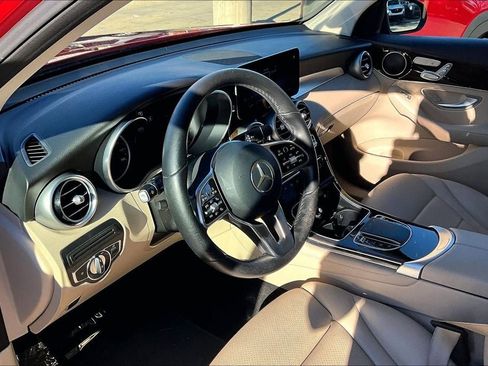 Used 2021 Mercedes-Benz GLC 300 4MATIC w/ Premium Package image 14