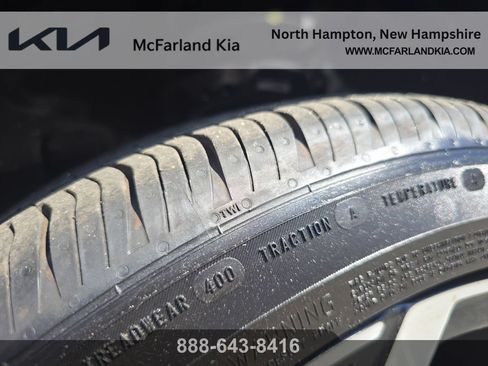 Used 2025 Kia Niro SX Touring FWD image 29