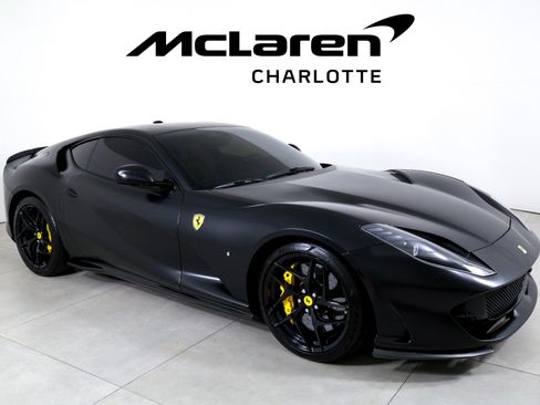 Used 2018 Ferrari 812 Superfast image 2