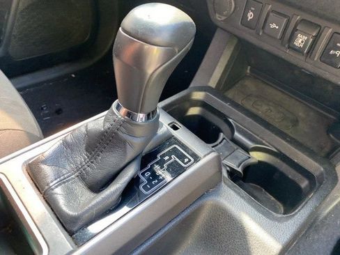 Used 2021 Toyota Tacoma TRD Off-Road image 29