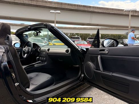 Used 2011 MAZDA MX-5 Miata Grand Touring w/ Premium Pkg RWD image 26