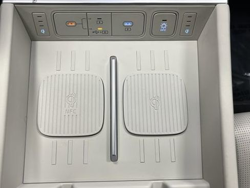 Used 2024 Hyundai Santa Fe Calligraphy image 40