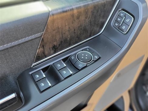 Certified 2022 Ford F150 Lariat w/ Equipment Group 501A Mid image 16