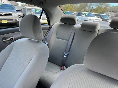 Used 2010 Toyota Corolla LE FWD image 7