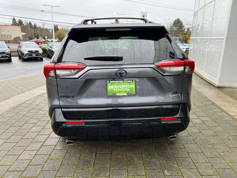 New 2025 Toyota RAV4 SE image 4