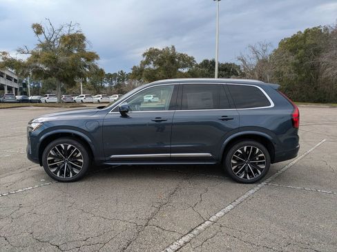 New 2026 Volvo XC90 T8 Ultra w/ Protection Package Premier AWD/4WD image 3
