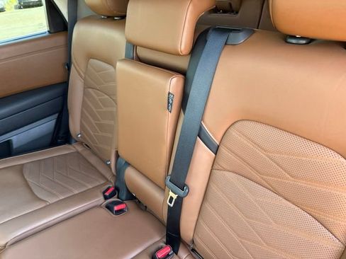 Used 2024 Nissan Pathfinder Platinum w/ Cargo Package AWD/4WD image 16