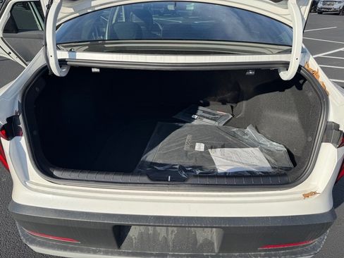 New 2025 Kia K4 EX image 8