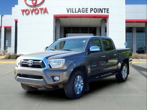 Used 2013 Toyota Tacoma 4x4 Double Cab image 1