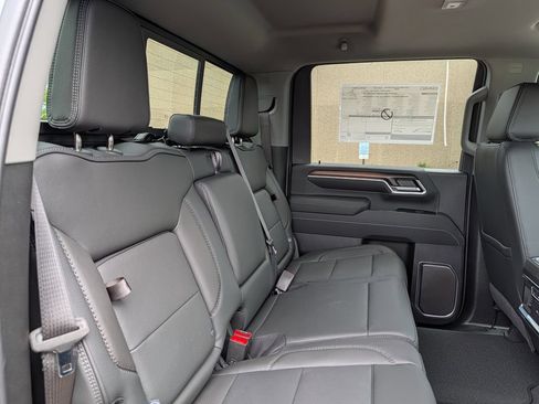 New 2026 GMC Sierra 3500 Denali w/ Denali Reserve Package AWD/4WD image 31