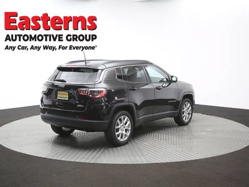 Used 2024 Jeep Compass Latitude AWD/4WD image 39