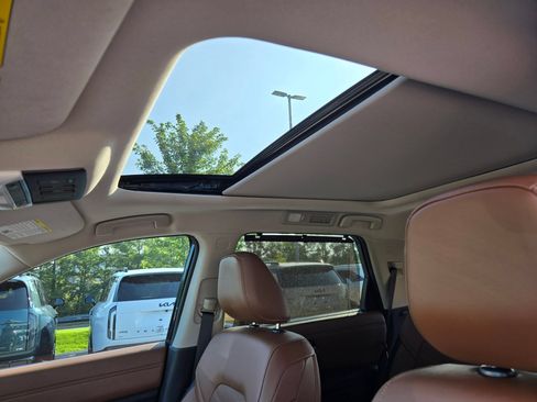 Used 2024 Nissan Pathfinder Platinum FWD image 25