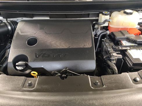 Used 2019 Buick Enclave Essence FWD image 30