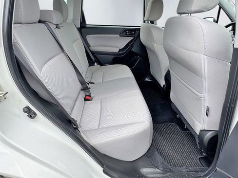 Used 2017 Subaru Forester 2.5i Premium AWD/4WD image 25