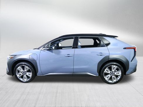 Used 2023 Subaru Solterra AWD image 4