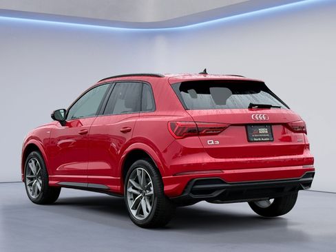 Certified 2025 Audi Q3 2.0T Premium w/ Convenience Package AWD/4WD image 9