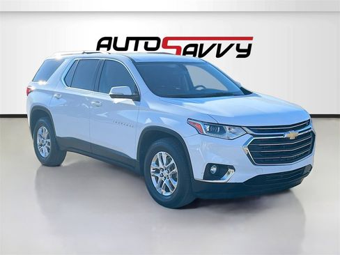 Used 2018 Chevrolet Traverse LT image 1