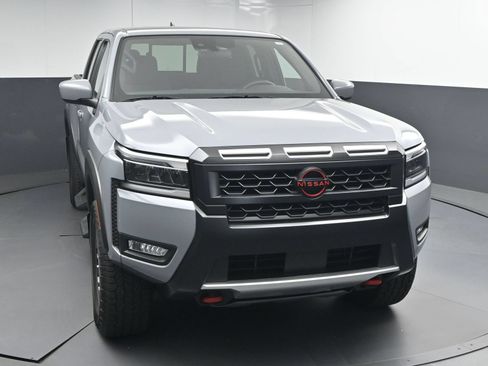Certified 2025 Nissan Frontier PRO-4X AWD/4WD image 2