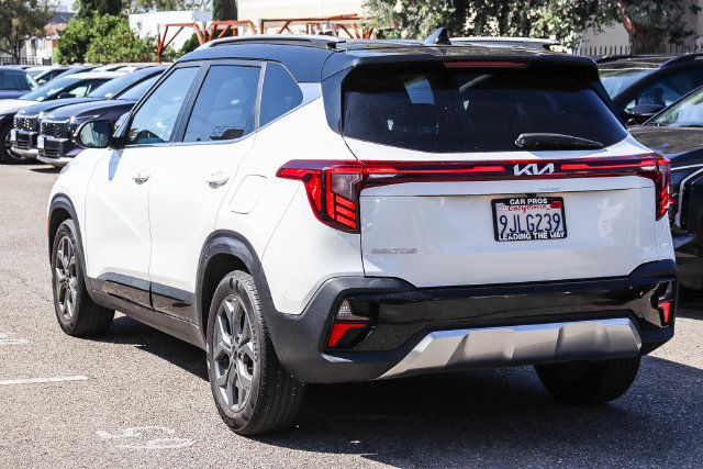 Used 2024 Kia Seltos S FWD image 7
