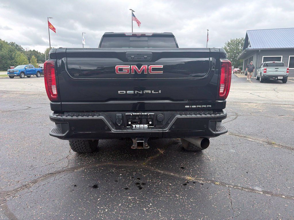 Used 2023 GMC Sierra 3500 Denali w/ Denali Ultimate Package AWD/4WD image 5