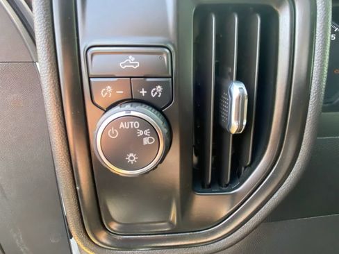Used 2023 Chevrolet Silverado 1500 Custom RWD image 16