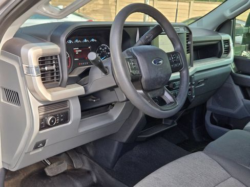 Used 2024 Ford F250 XL w/ STX Appearance Package AWD/4WD image 11