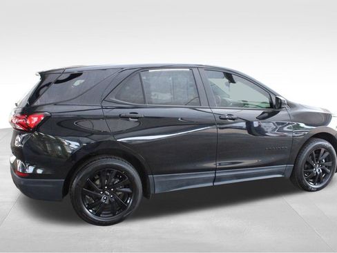 Used 2024 Chevrolet Equinox LS w/ LS Convenience Package AWD/4WD image 16