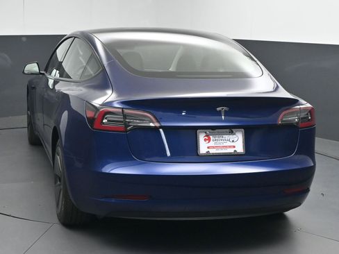 Used 2023 Tesla Model 3 Standard Range image 7