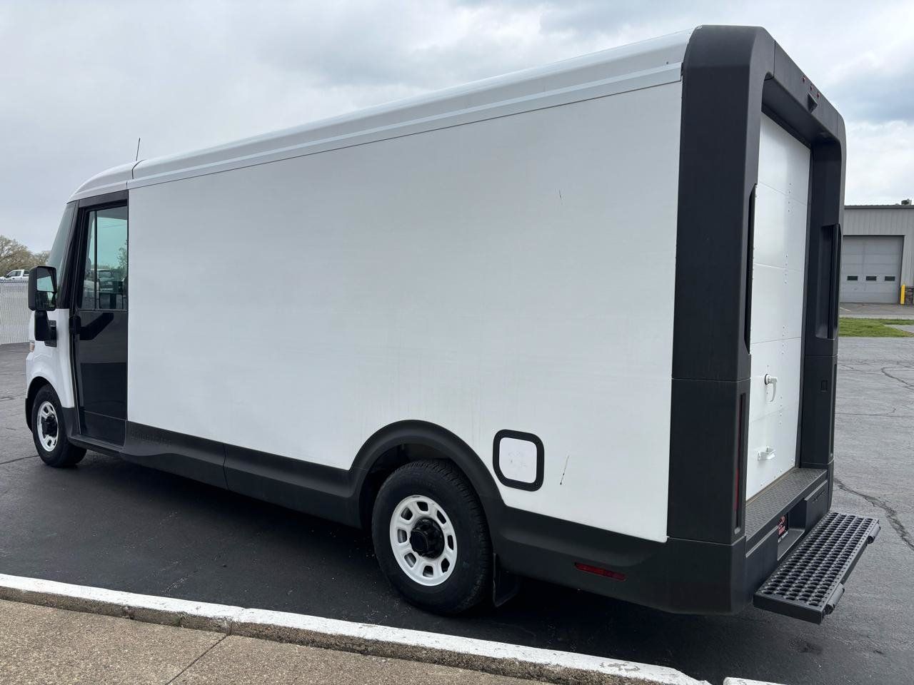 Used 2024 Chevrolet Brightdrop 600 w/ Commercial Equipment Package AWD/4WD image 5